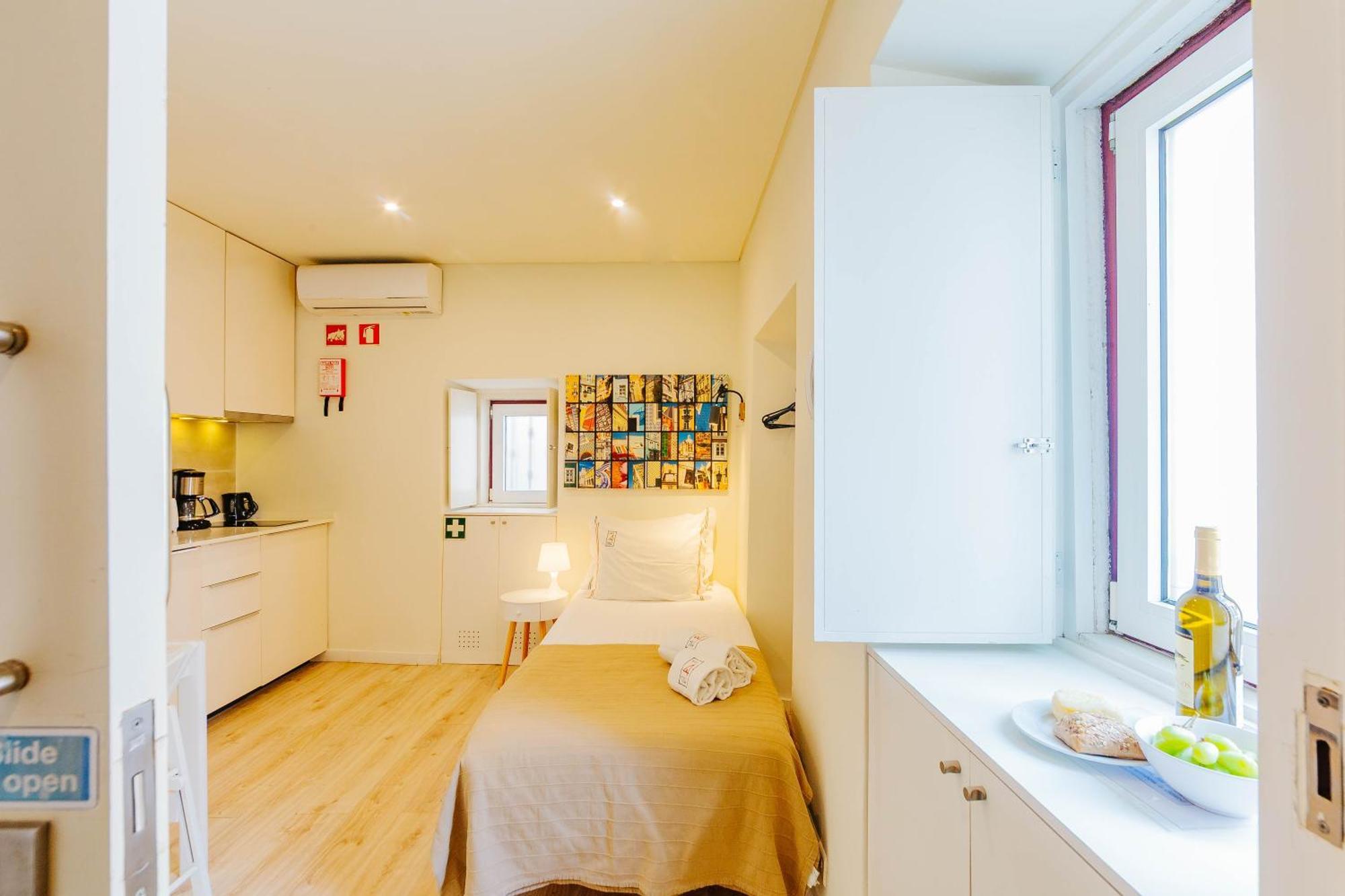 Rent4Rest Lisbon Downtown Tiny Studio Apartments Luaran gambar